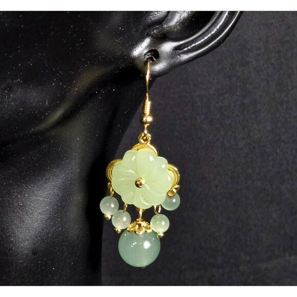 Gold Tone Green Floral Beaded Dangle Earrings Modern Jade Style Boho Chic - Picture 1 of 6